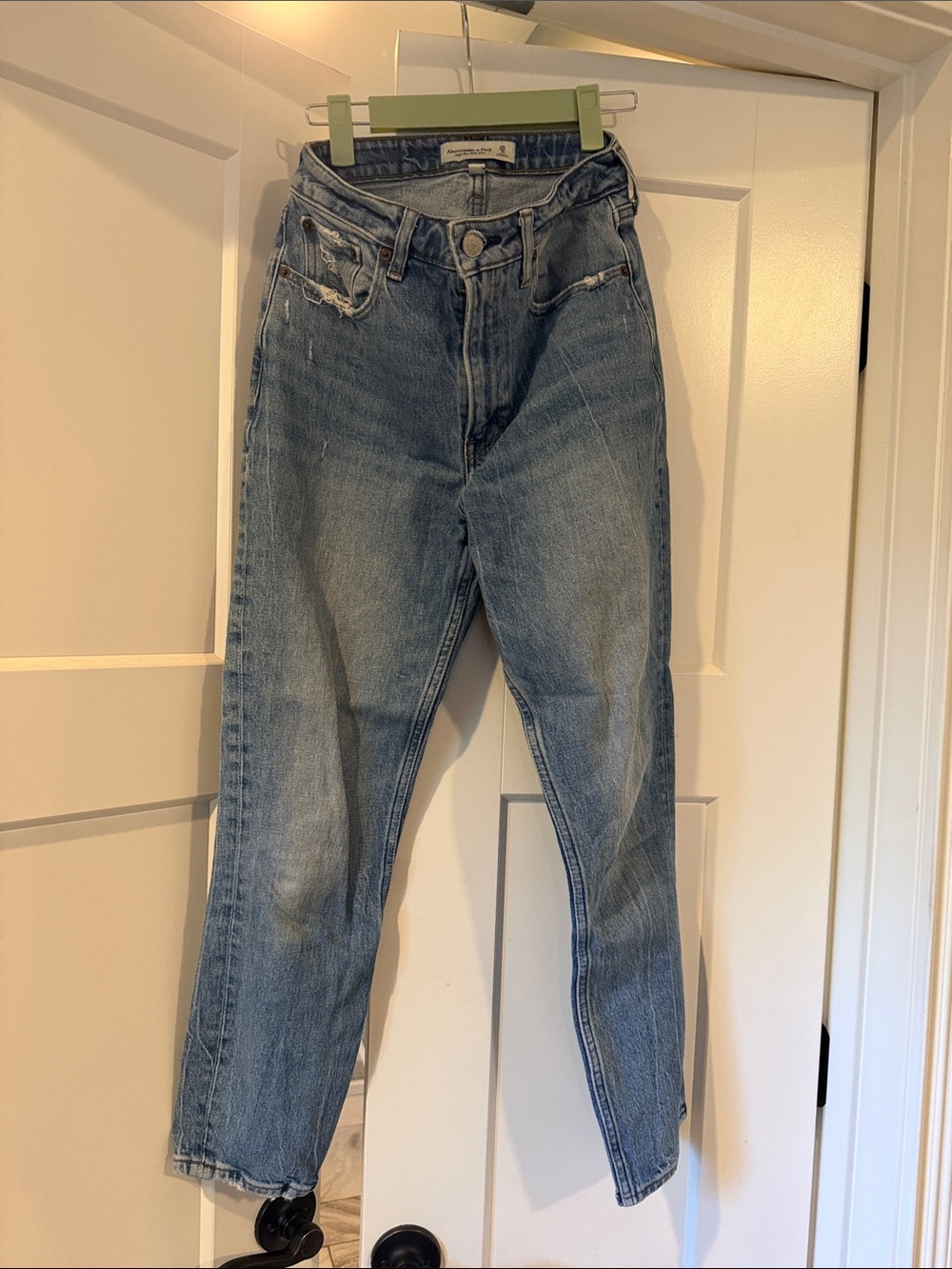 Abercrombie High-Rise Mom Jeans